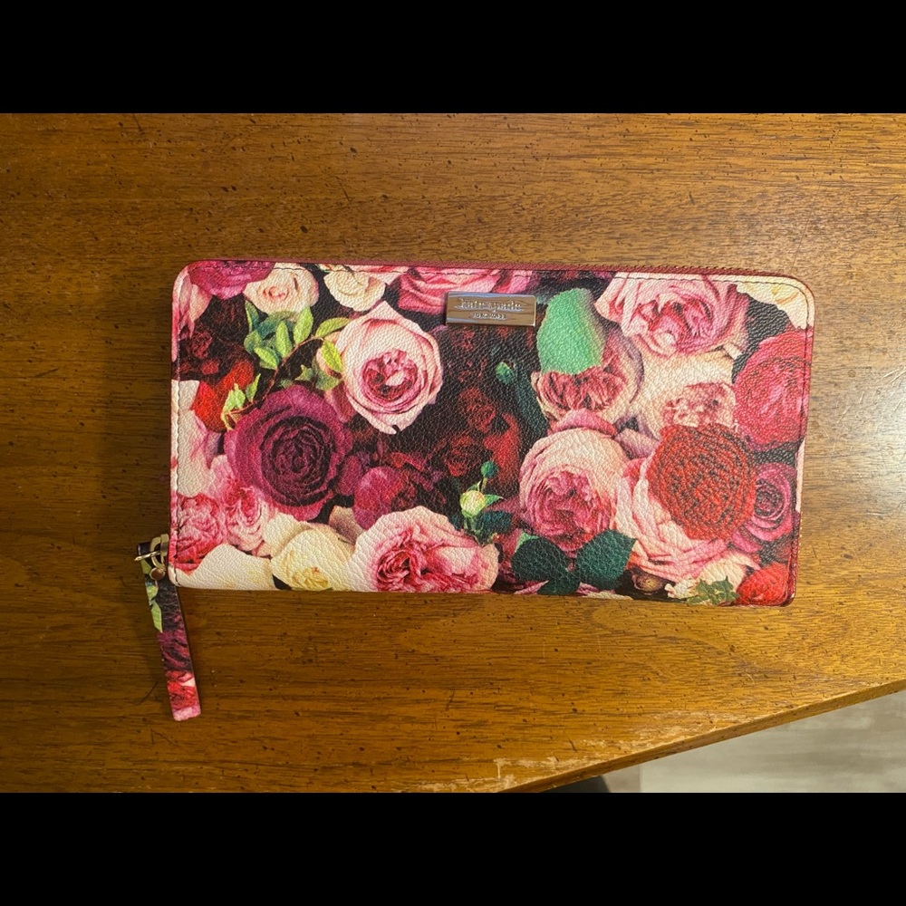 Kate Spade large zip around wallet